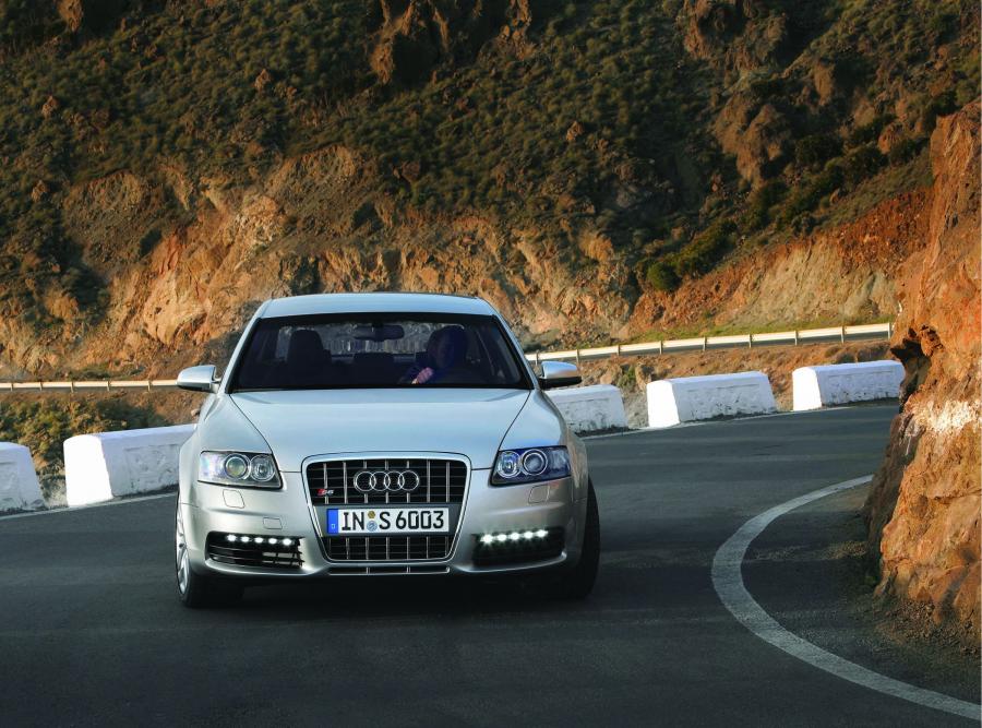  Audi S6 Sedan (4F, C6) 2006 года  (фото 14 из 35)